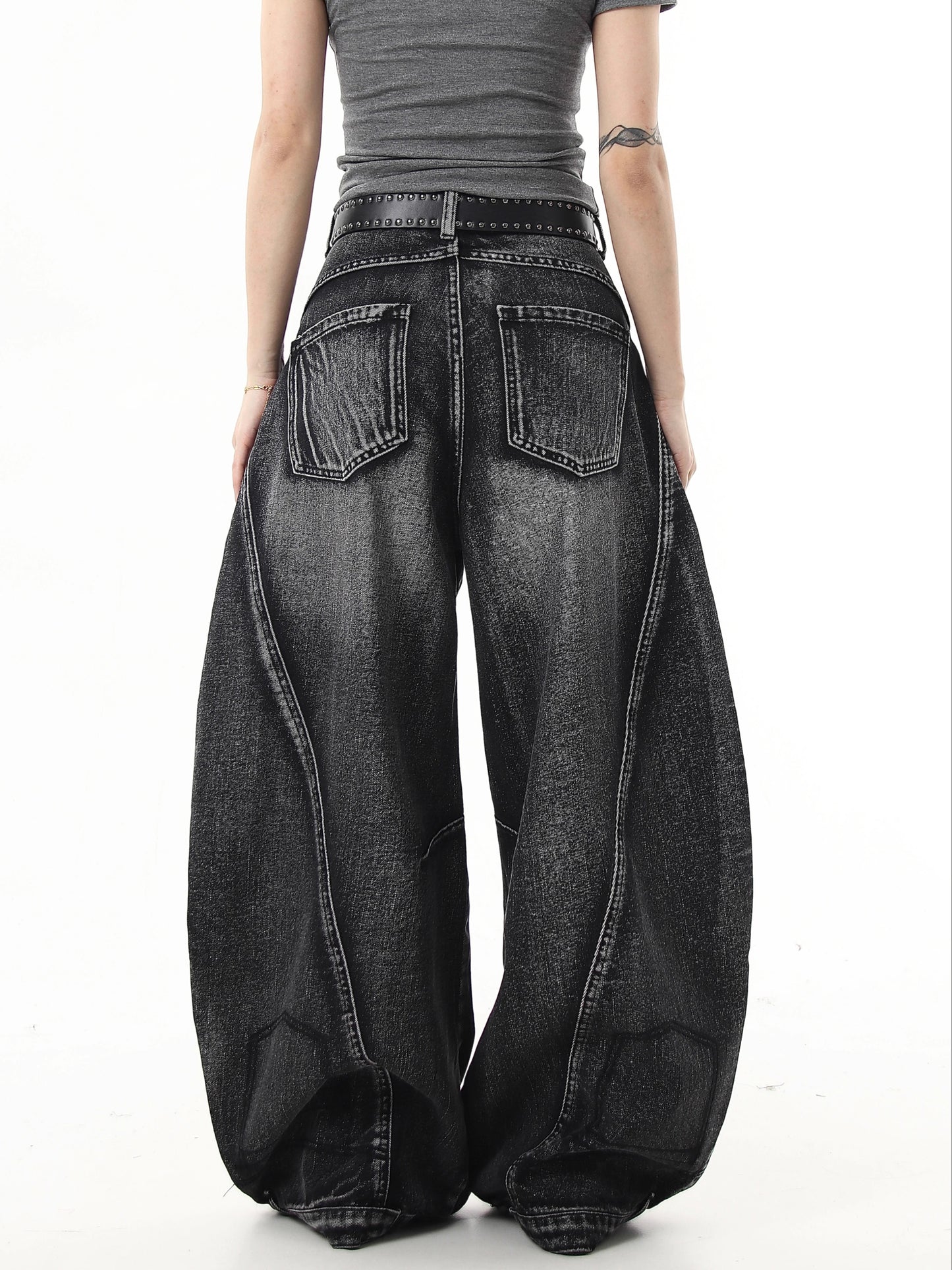 Curve Destroyed Denim