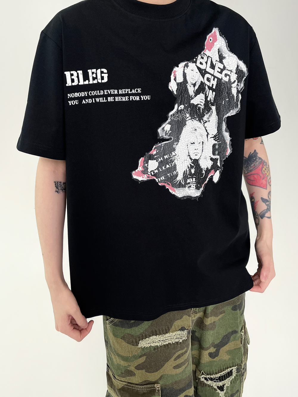 Old Portrait T-shirt (2color)