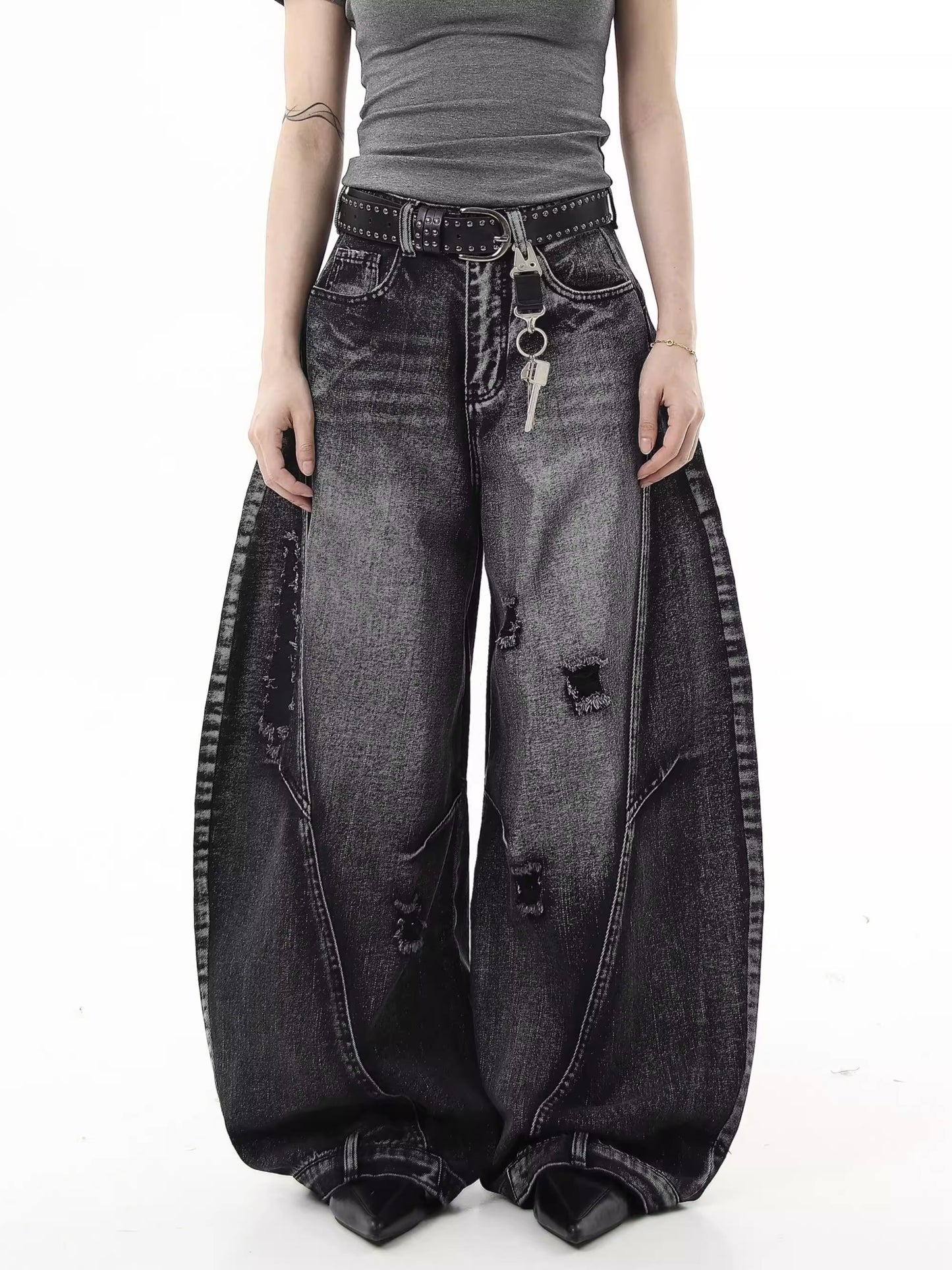 Curve Destroyed Denim