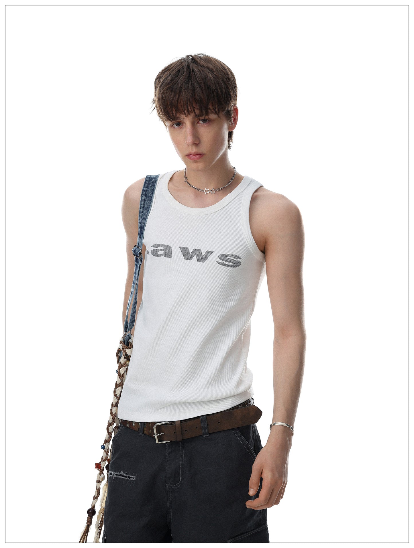 Urban Lettering Sleeveless Top (2color)