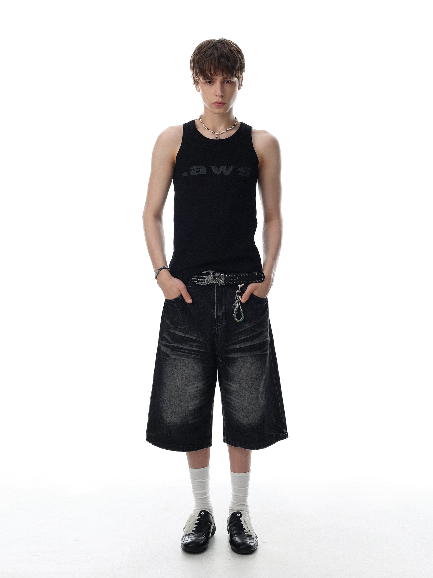 Urban Lettering Sleeveless Top (2color)