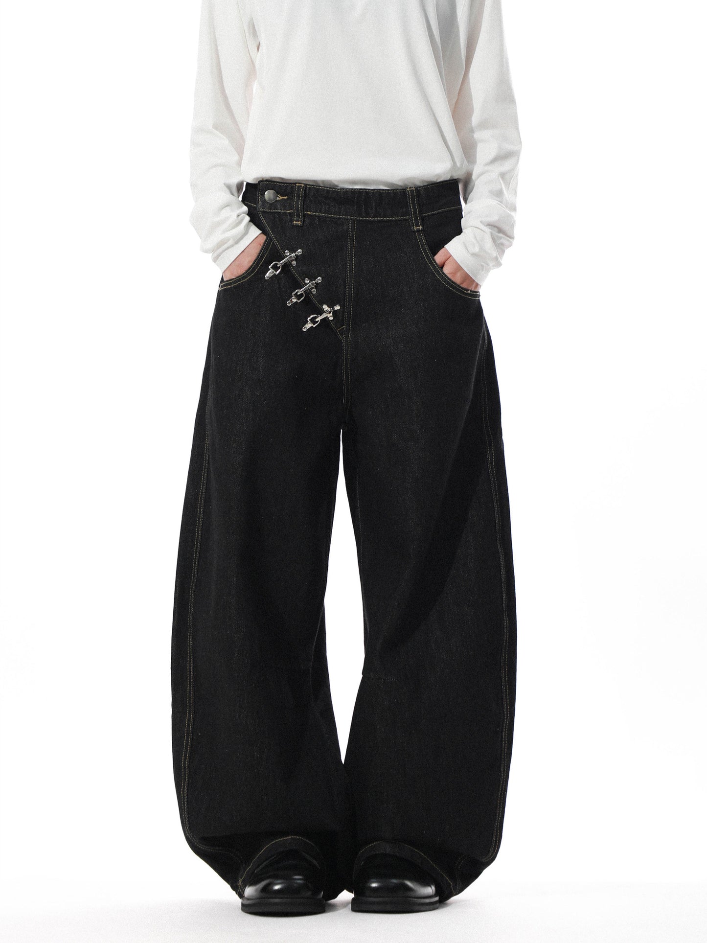 Asymmetric Hook Rigid Wide Jeans
