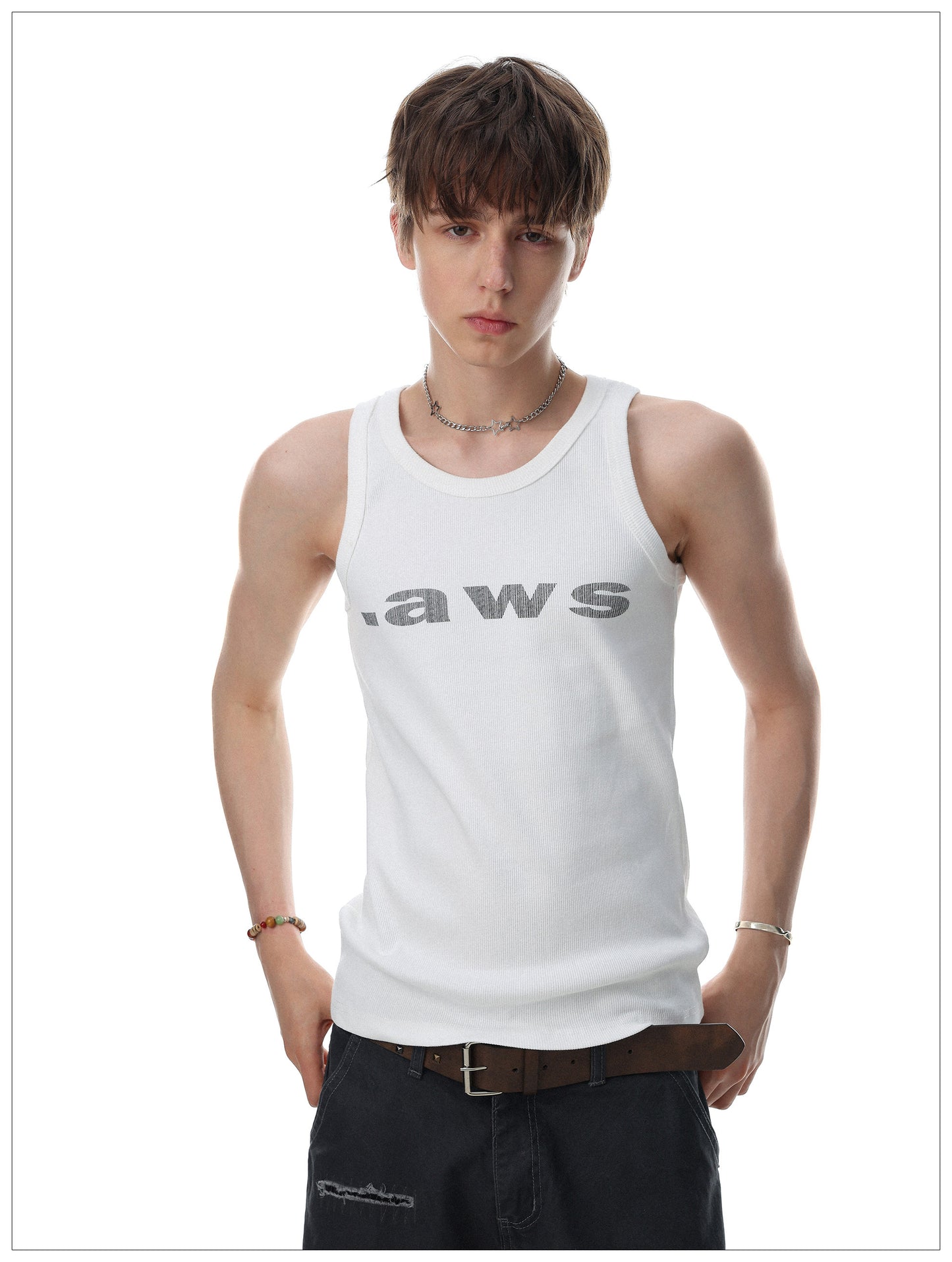 Urban Lettering Sleeveless Top (2color)
