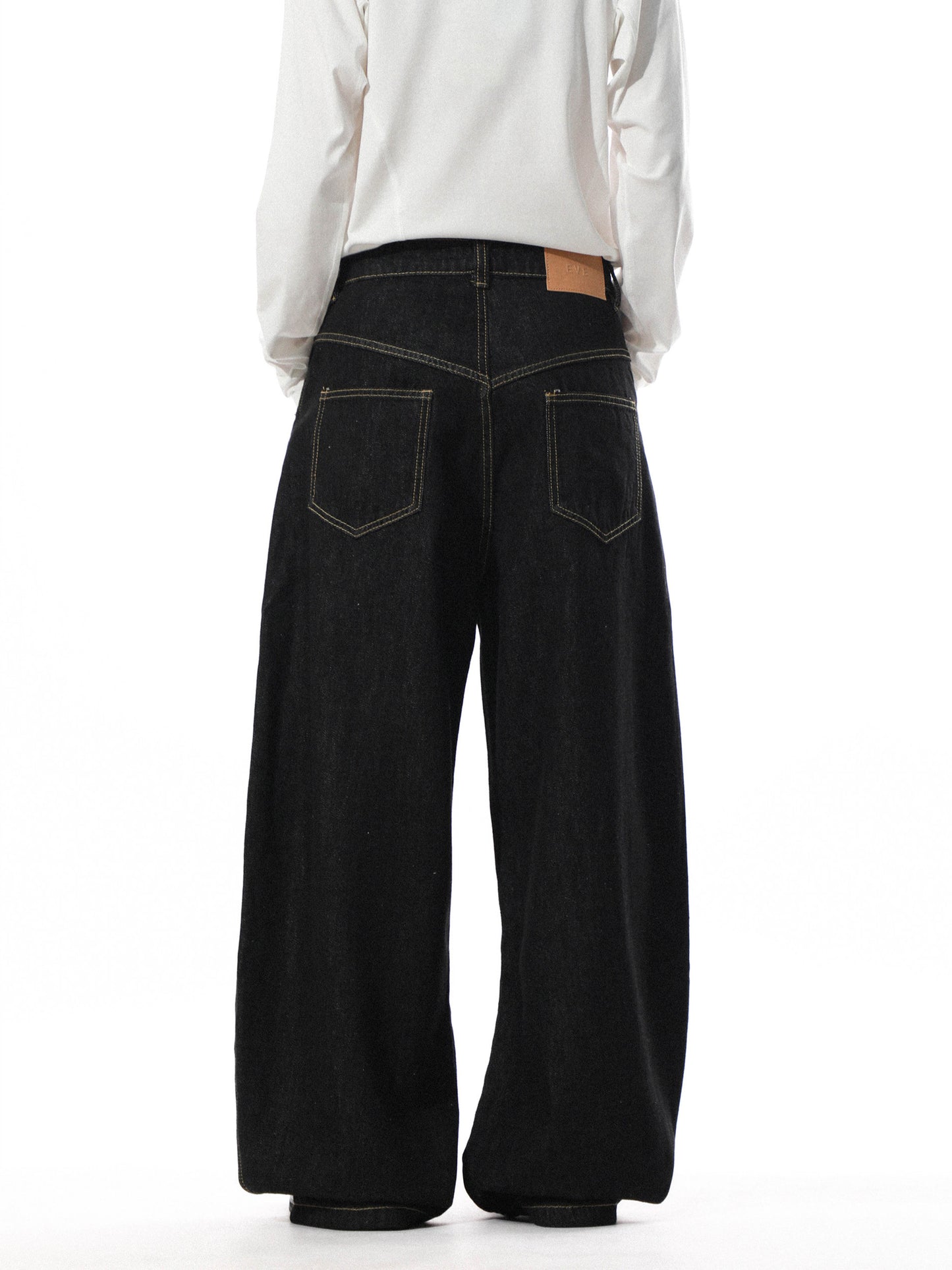 Asymmetric Hook Rigid Wide Jeans