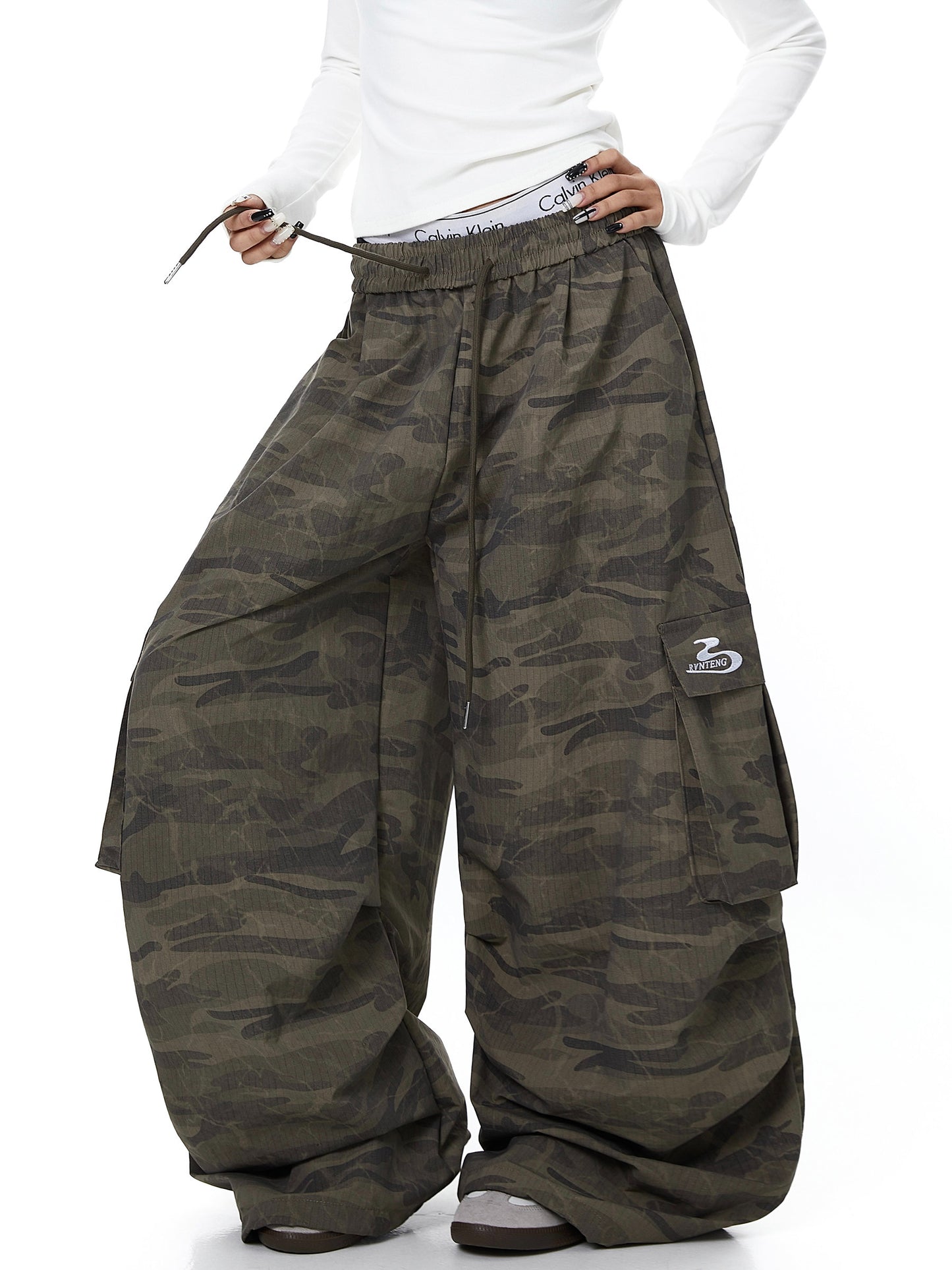 Camo Baggy Cargo Pants (2color)