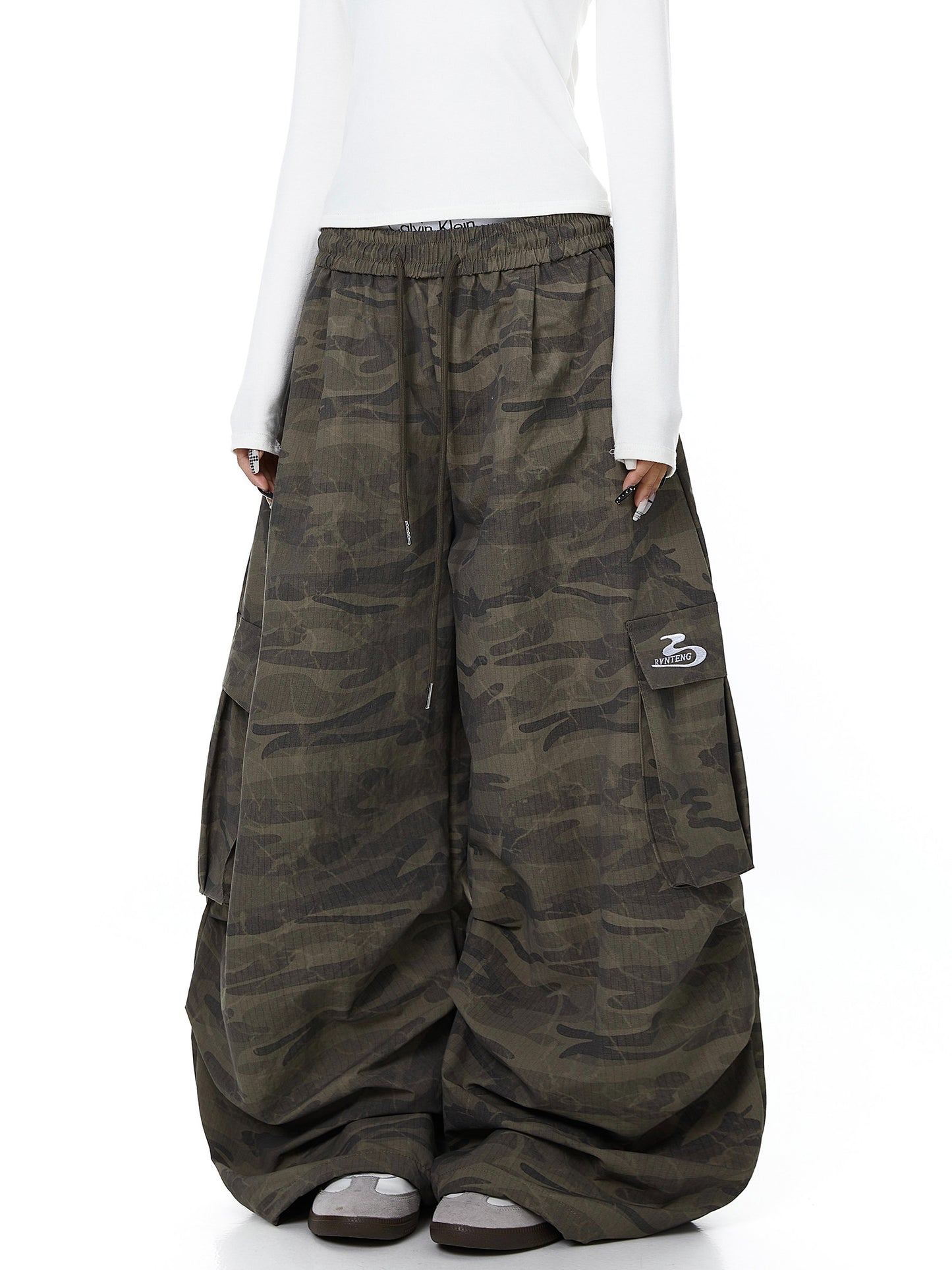 Camo Baggy Cargo Pants (2color)