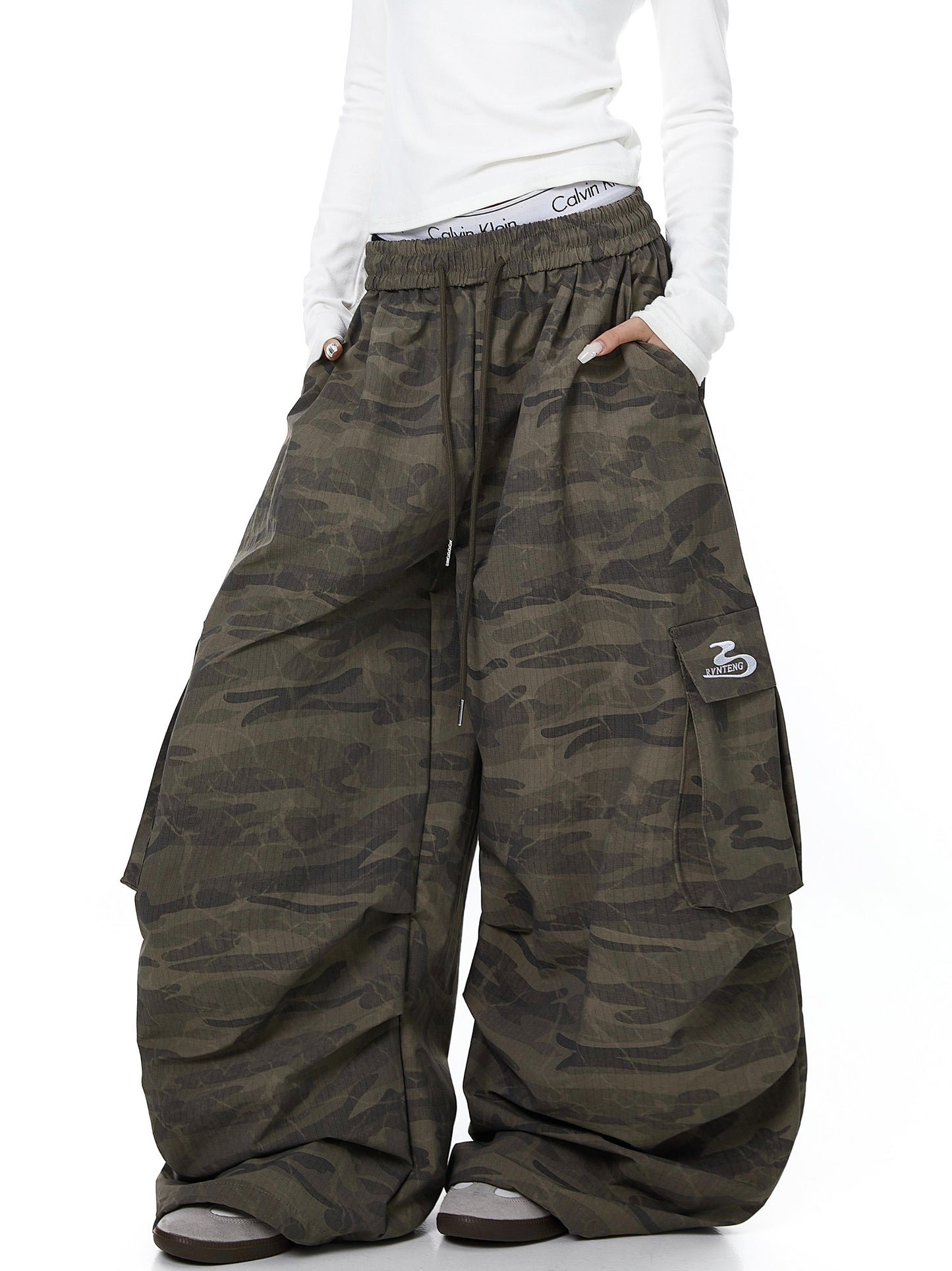 Camo Baggy Cargo Pants (2color)