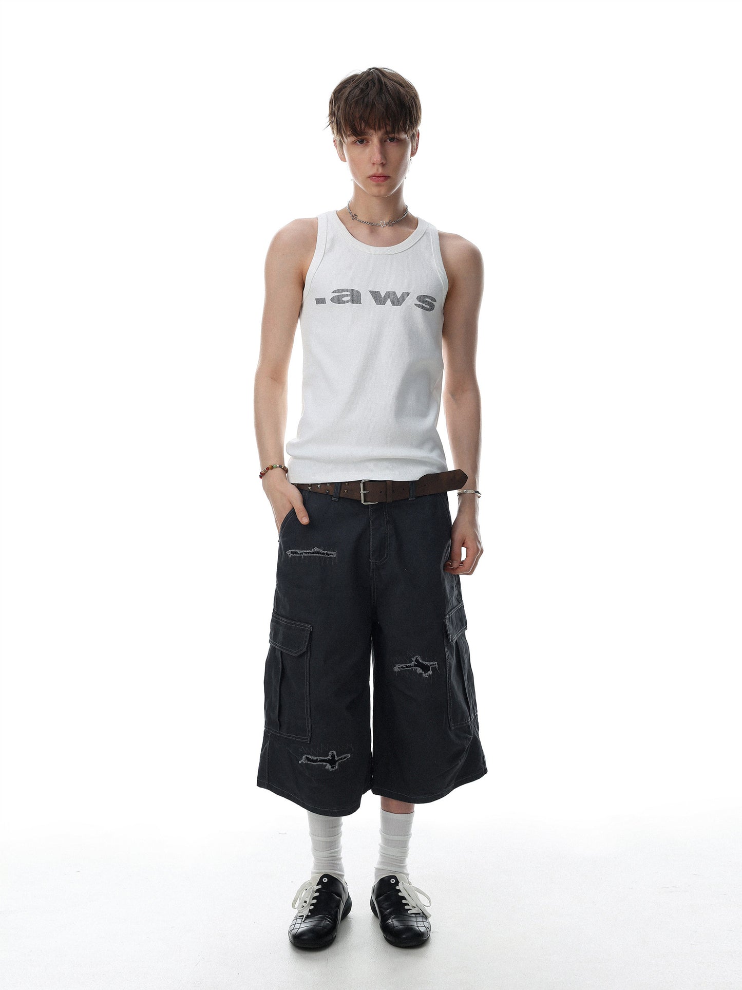 Urban Lettering Sleeveless Top (2color)