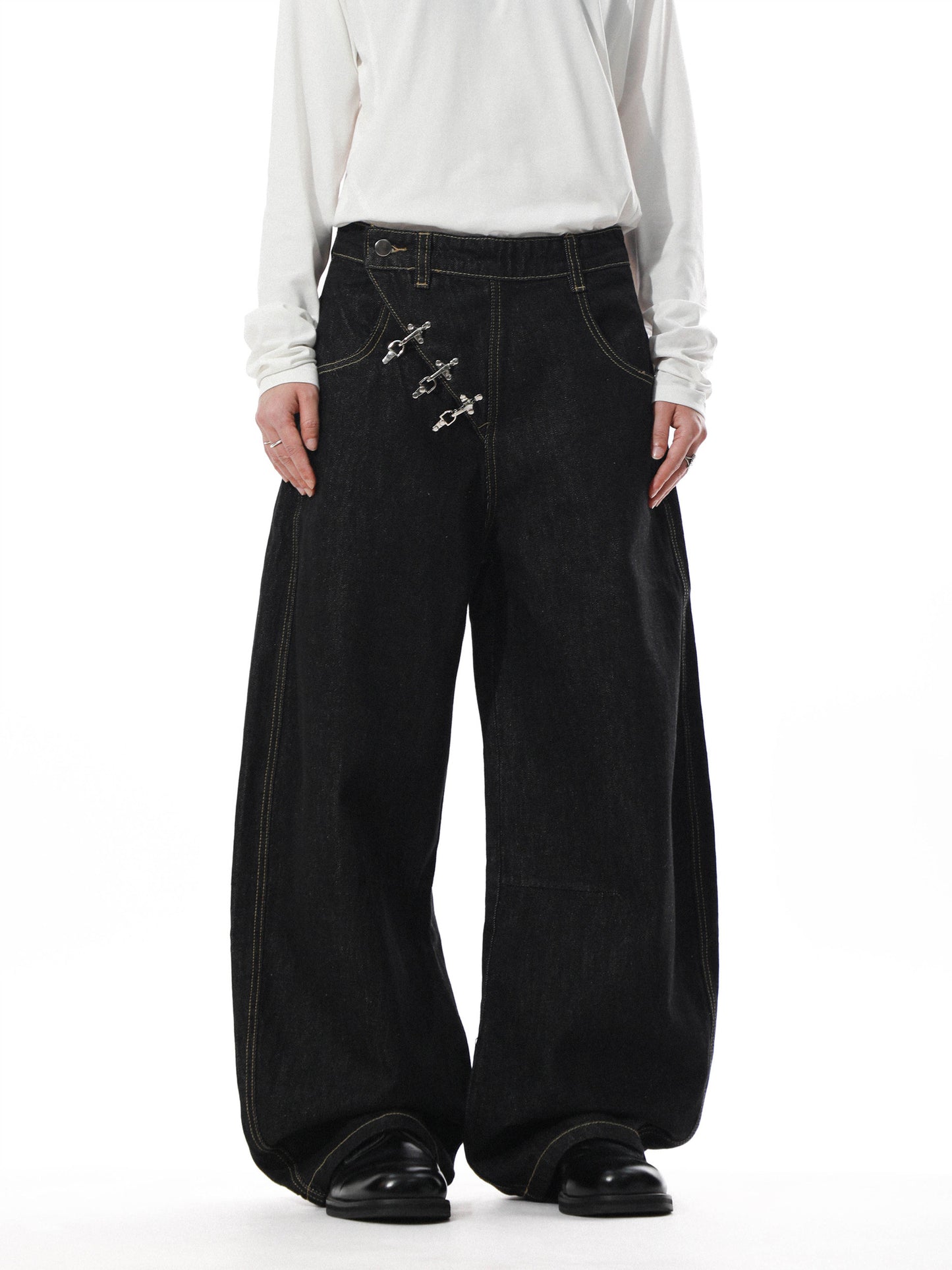 Asymmetric Hook Rigid Wide Jeans